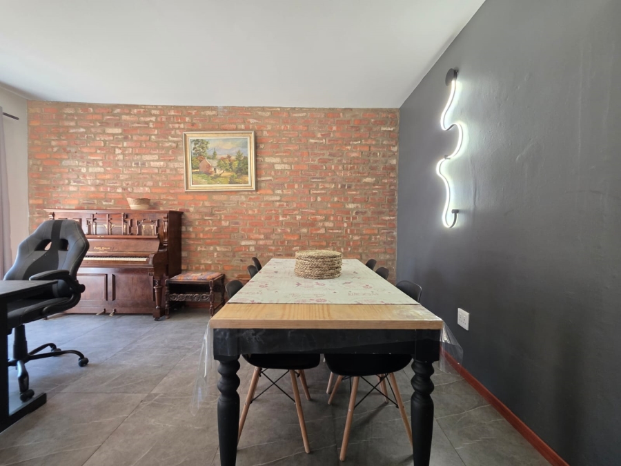 4 Bedroom Property for Sale in Van Der Hoff Park North West